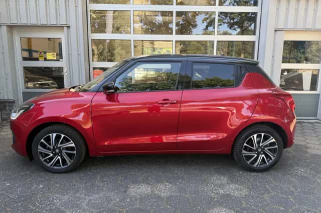 Suzuki Swift (2020) thumbnail 3