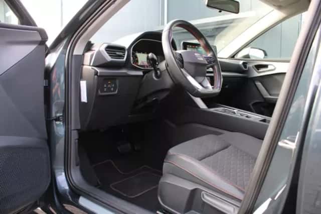 SEAT Leon Sportstourer (2021) thumbnail 5