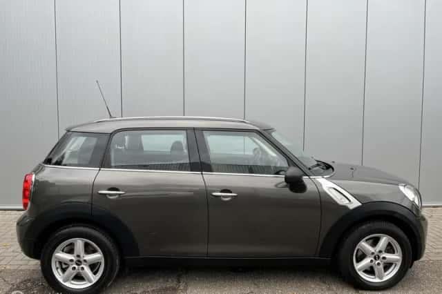 MINI Countryman (2012) thumbnail 5