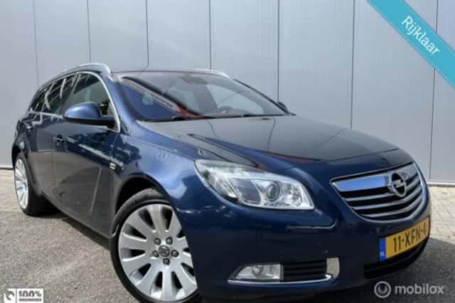 Opel Insignia (2012) thumbnail 1