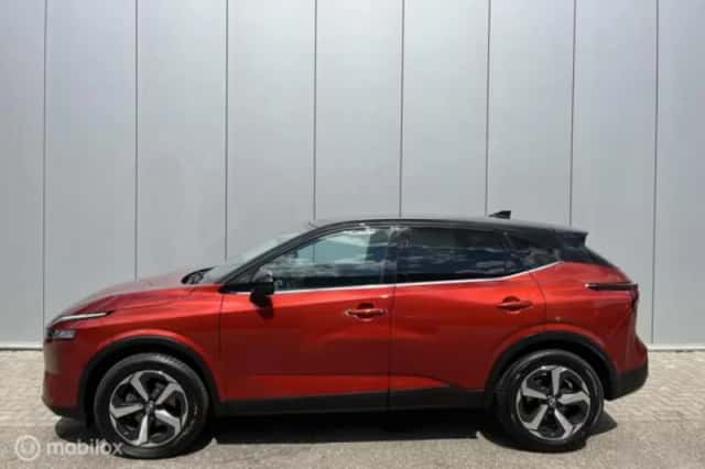 Nissan Qashqai (2022) thumbnail 4