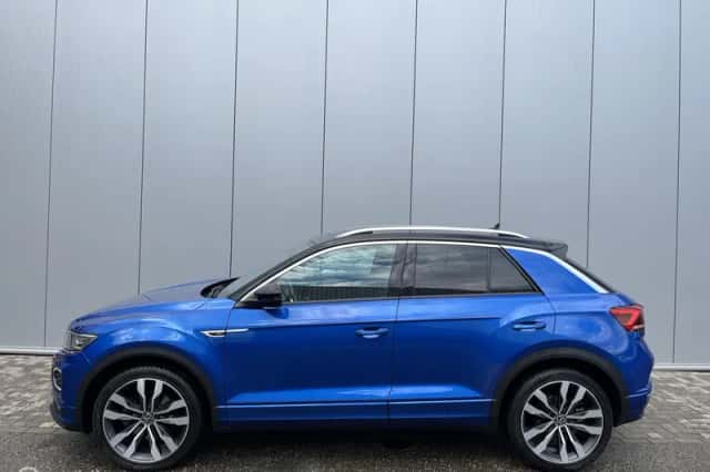 Volkswagen T-Roc (2021) thumbnail 4