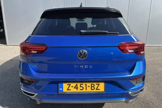 Volkswagen T-Roc (2021) thumbnail 5