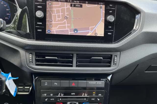 Volkswagen T-Cross (2023) thumbnail 6