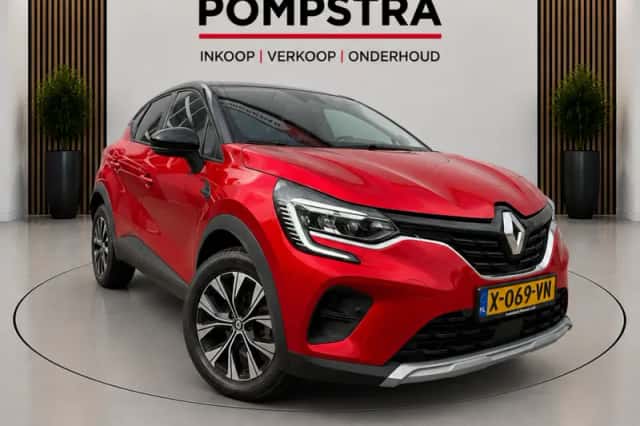 Renault Captur (2024) thumbnail 1