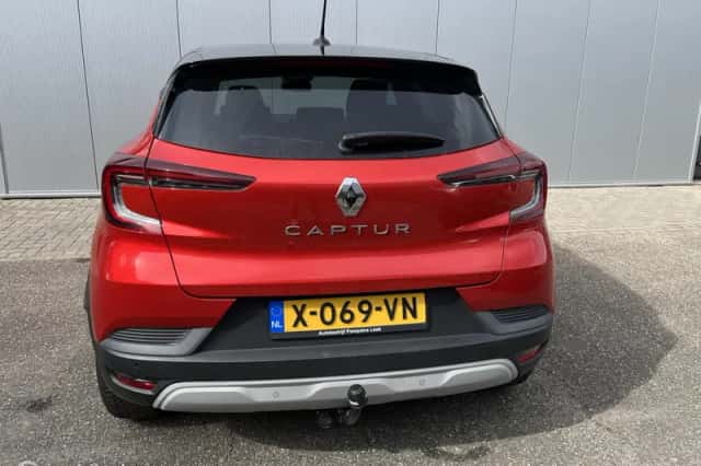 Renault Captur (2024) thumbnail 5