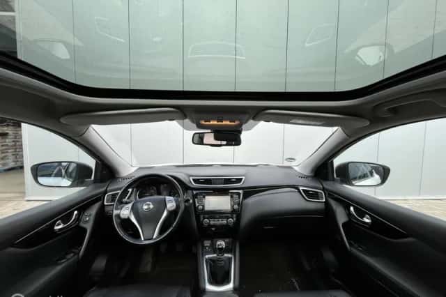 Nissan Qashqai (2016) thumbnail 5