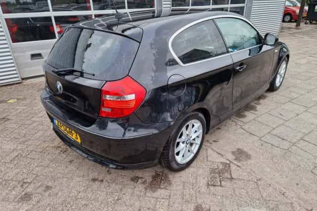 BMW 1-Serie (2011) thumbnail 5