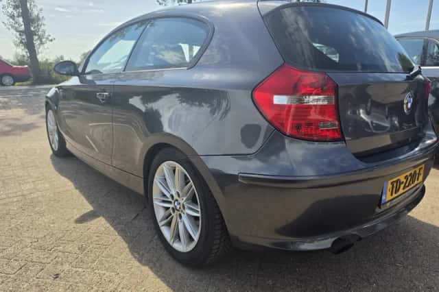 BMW 1-Serie (2008) thumbnail 3