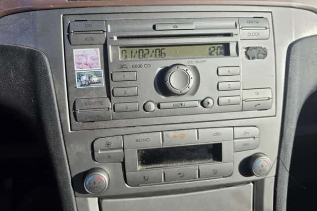 Ford Galaxy (2007) thumbnail 4