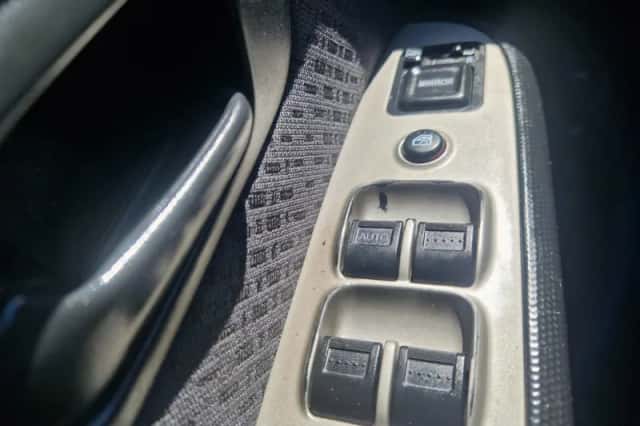 Honda CR-V (2003) thumbnail 4