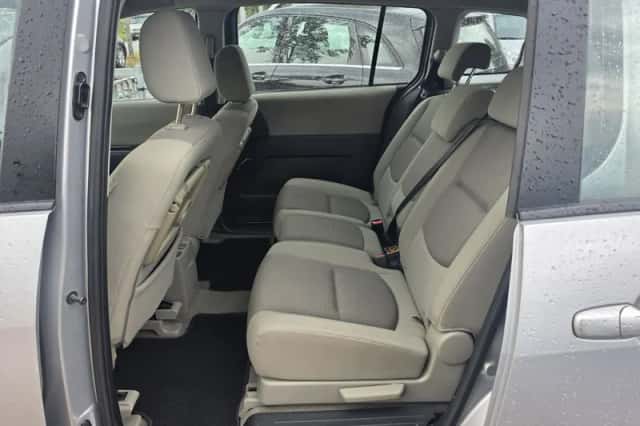 Mazda 5 (2007) thumbnail 6