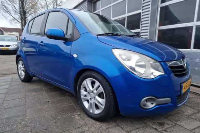Opel Agila (2012) thumbnail 4