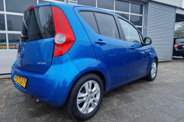 Opel Agila (2012) thumbnail 5