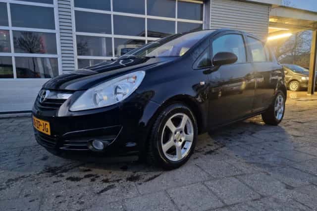 Opel Corsa (2008) thumbnail 1