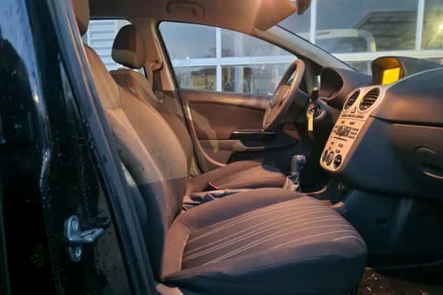 Opel Corsa (2008) thumbnail 6