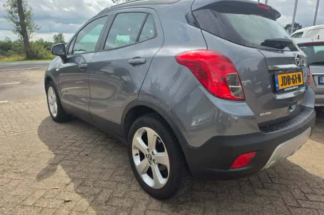 Opel Mokka (2013) thumbnail 3