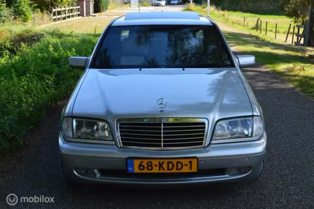 Mercedes-Benz C-Klasse (1999) thumbnail 3