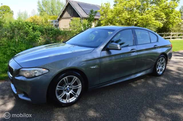 BMW 5-Serie (2011) thumbnail 4