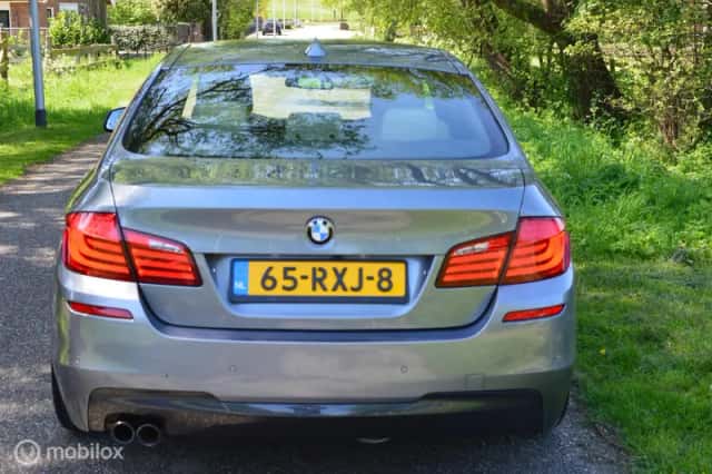 BMW 5-Serie (2011) thumbnail 6