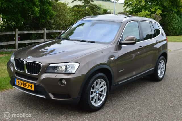BMW X3 (2011) thumbnail 1