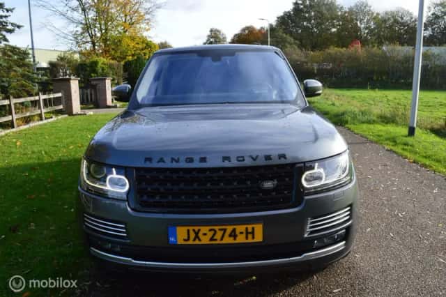 Land Rover Range Rover (2016) thumbnail 3