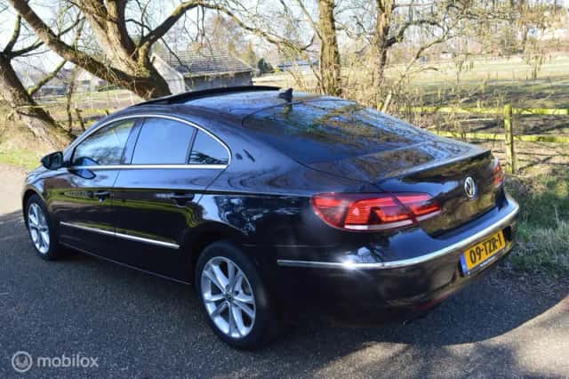 Volkswagen CC (2012) thumbnail 4