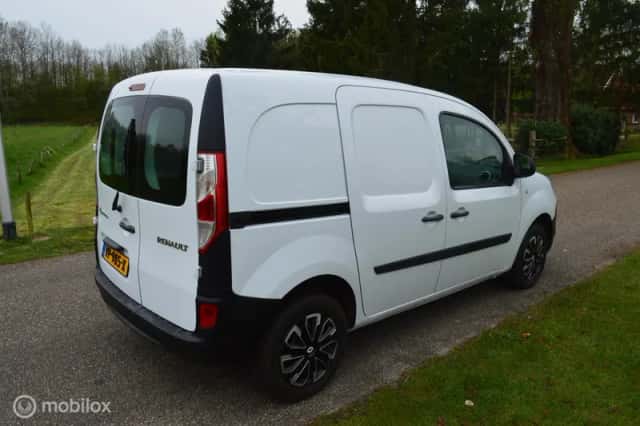 Renault Kangoo (2015) thumbnail 5