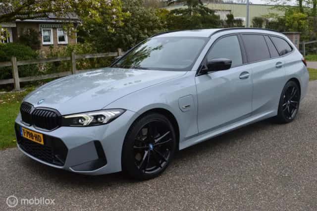 BMW 3-Serie (2023) thumbnail 1