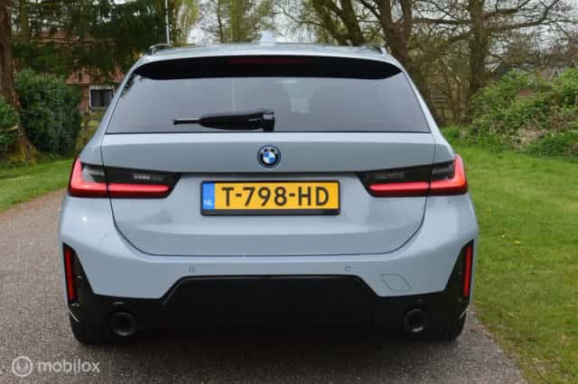 BMW 3-Serie (2023) thumbnail 5