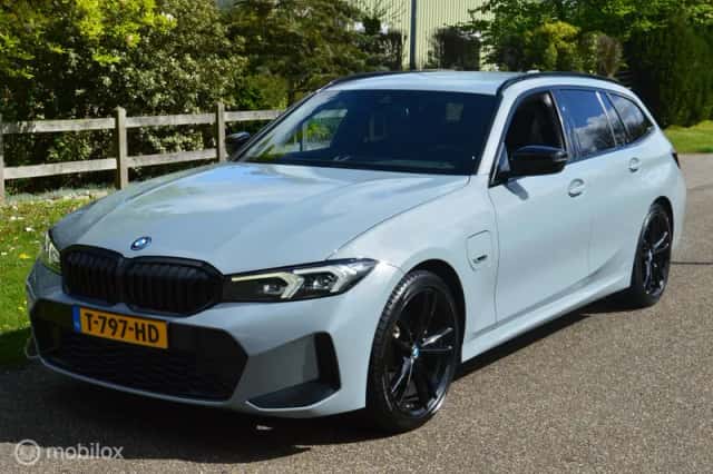 BMW 3-Serie (2023) thumbnail 1