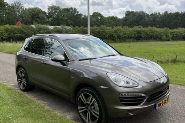 Porsche Cayenne (2014) thumbnail 3