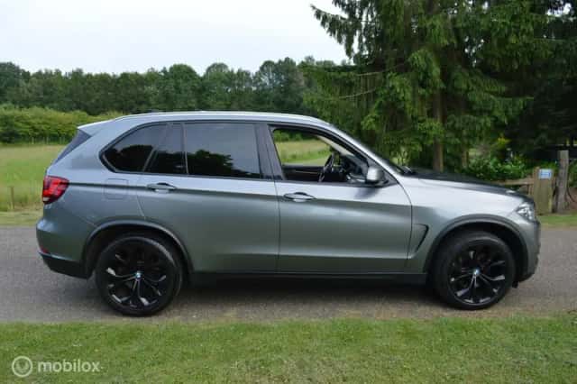BMW X5 (2015) thumbnail 4