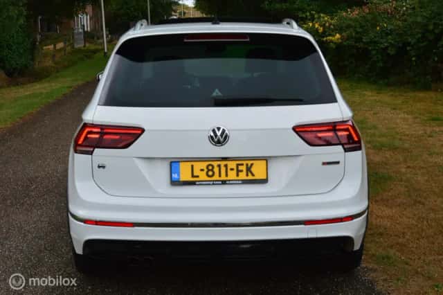 Volkswagen Tiguan (2017) thumbnail 5