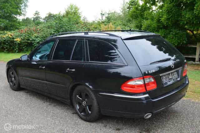 Mercedes-Benz E-Klasse (2006) thumbnail 3