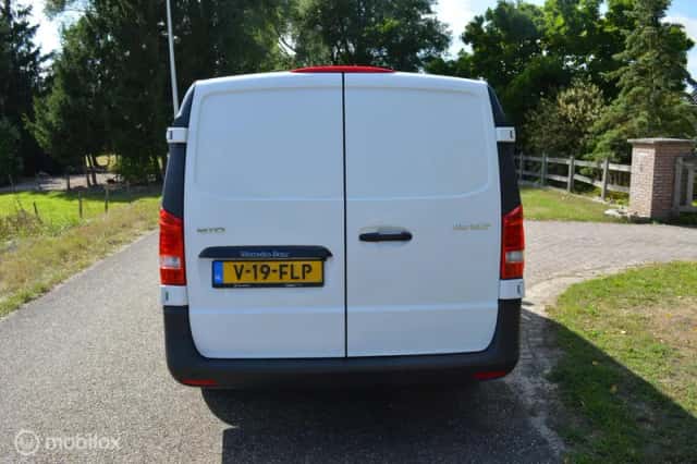 Mercedes-Benz Vito (2021) thumbnail 5