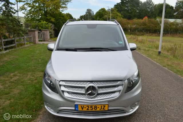 Mercedes-Benz Vito (2016) thumbnail 2