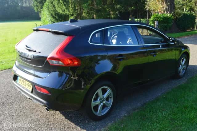 Volvo V40 (2014) thumbnail 6