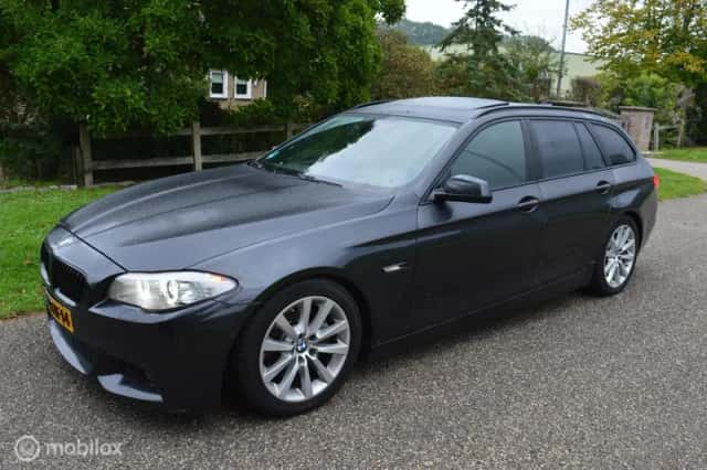 BMW 5-Serie (2013) thumbnail 2