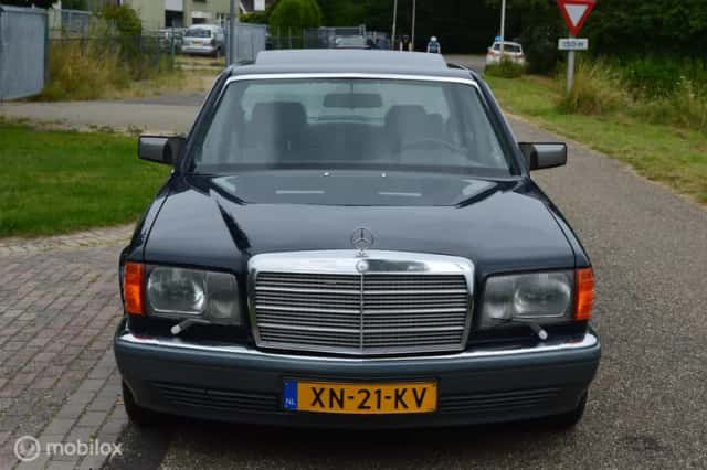 Mercedes-Benz W126 (1987) thumbnail 3