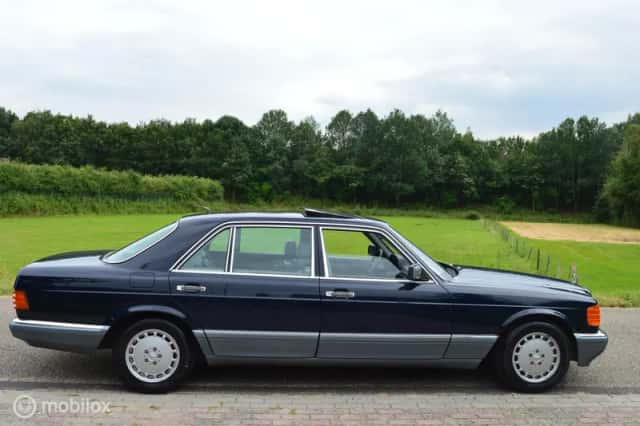 Mercedes-Benz W126 (1987) thumbnail 4