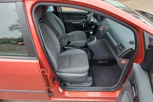 Ford C-Max (2007) thumbnail 11