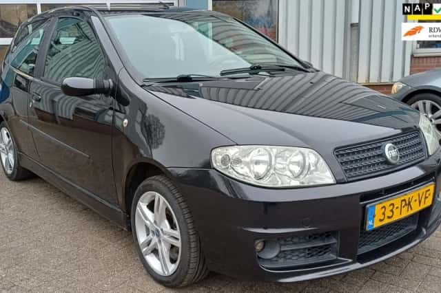 Fiat Punto (2004) thumbnail 2