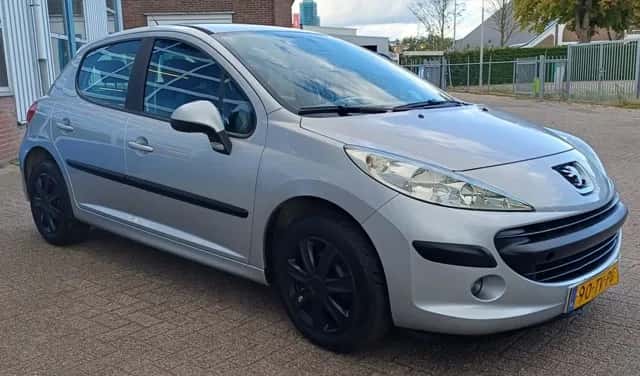 Peugeot 207 (2007) — foto 1