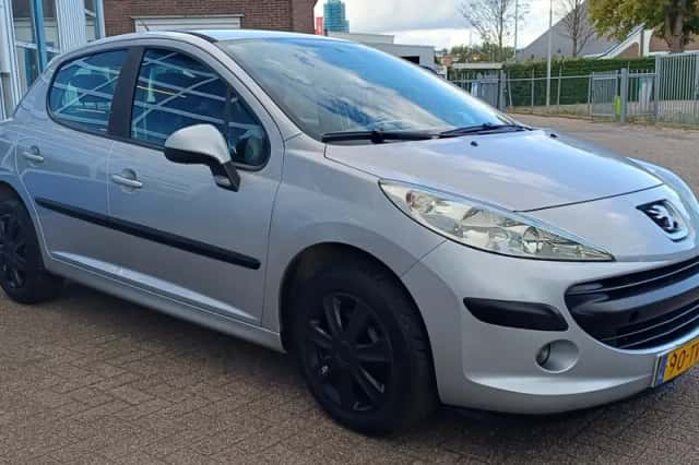 Peugeot 207 (2007) thumbnail 2