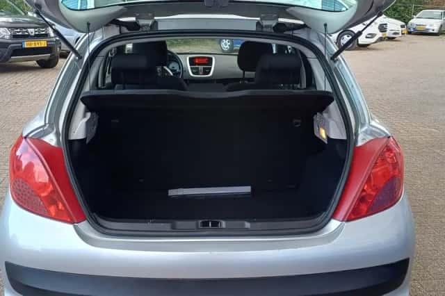 Peugeot 207 (2007) thumbnail 12
