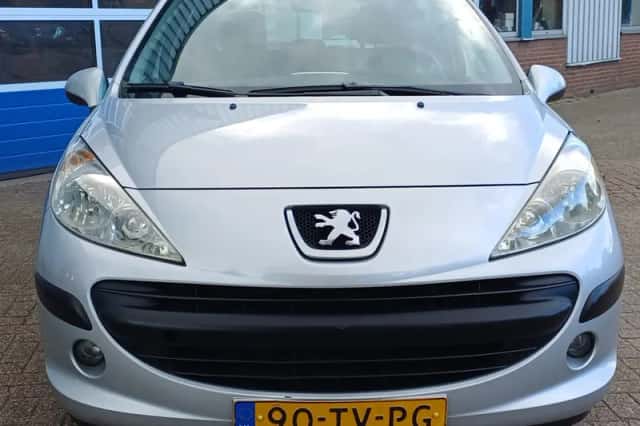 Peugeot 207 (2007) thumbnail 3