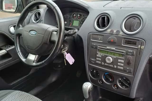Ford Fusion (2008) thumbnail 10
