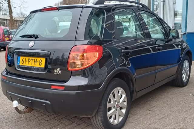 Fiat Sedici (2011) thumbnail 6