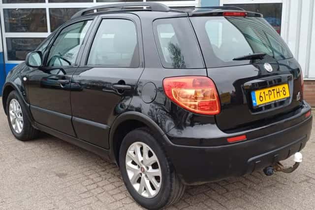Fiat Sedici (2011) thumbnail 8